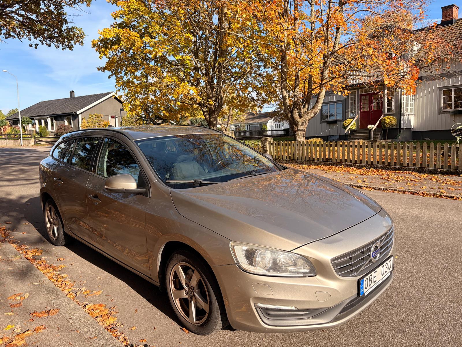 Volvo V60 D2 2014, kuva 2/9
