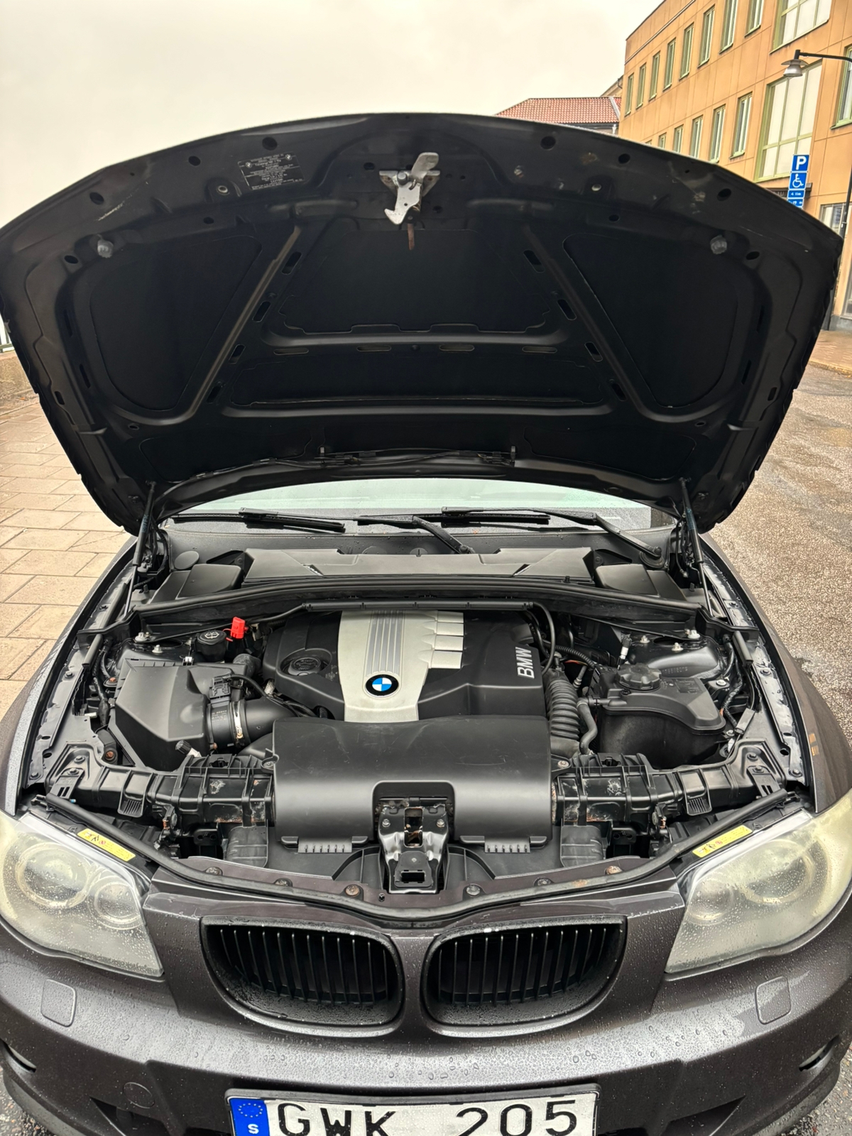 BMW 123d 2008, bild 6/9