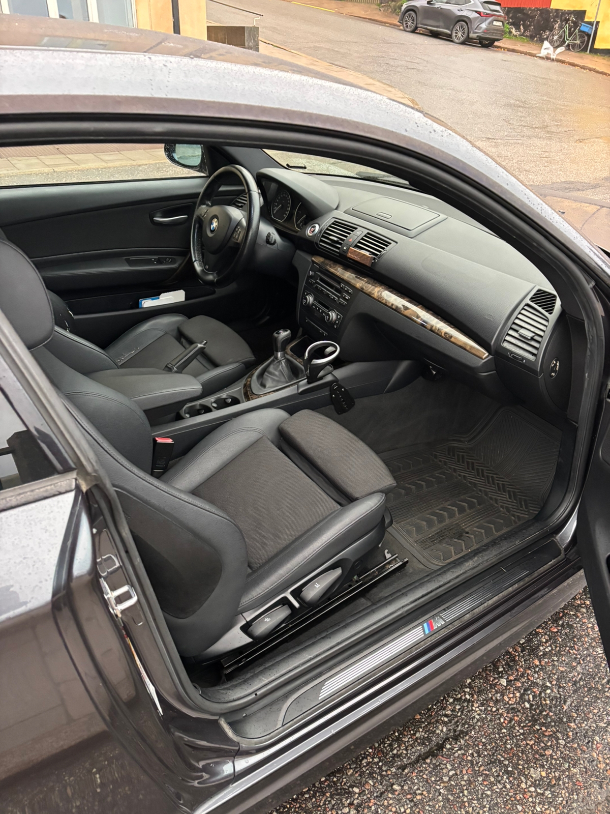 BMW 123d 2008, bild 4/9