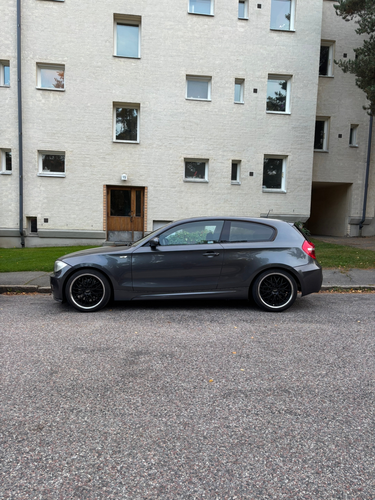 BMW 123d 2008, bild 2/9