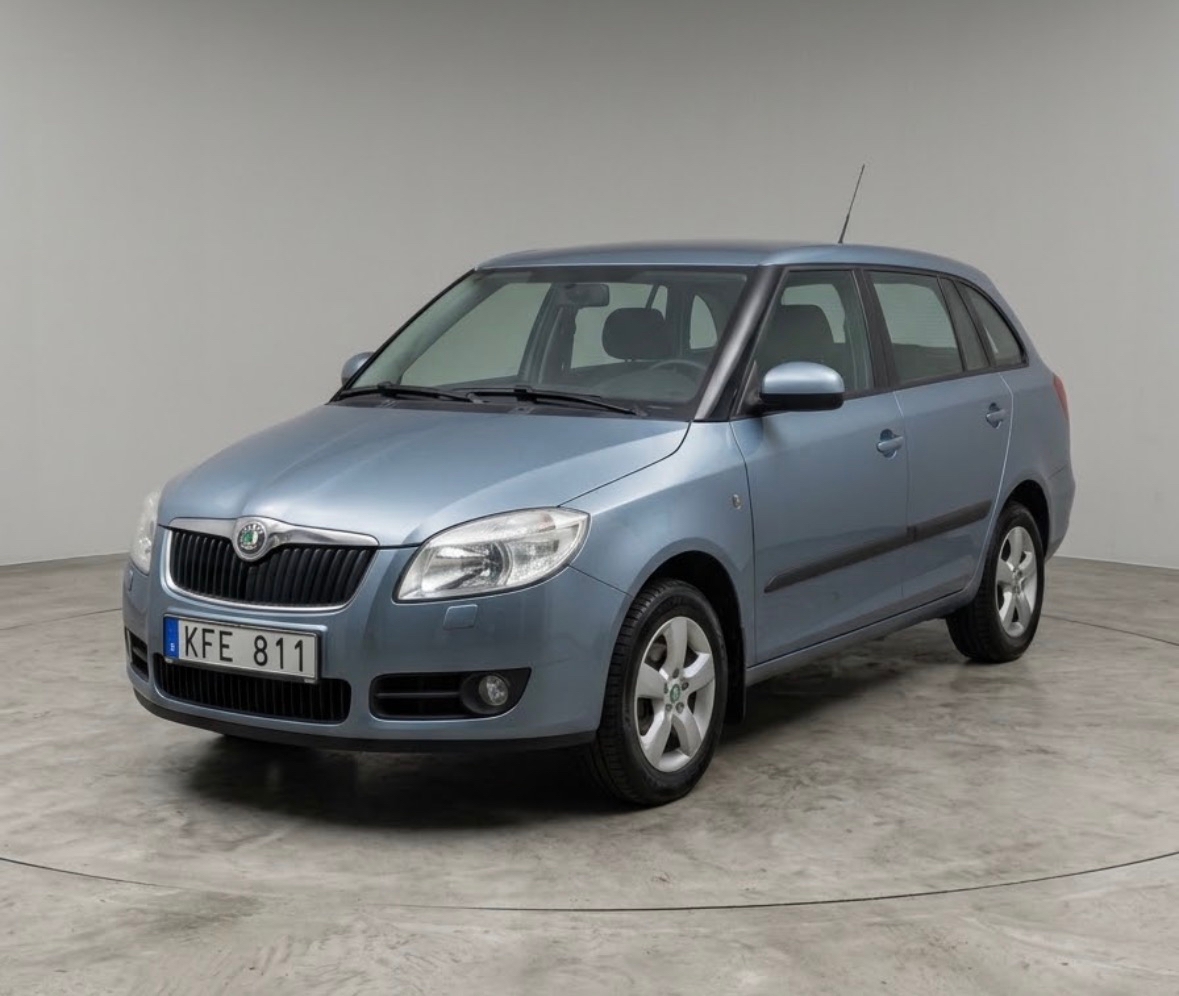 Skoda Fabia 2010, bild 2/5