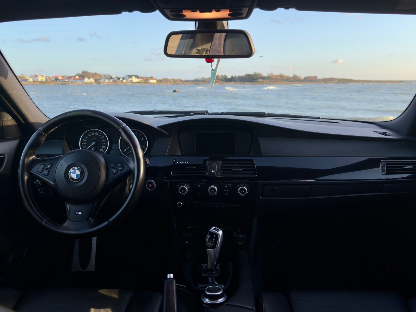 BMW 525d M Sport 2008, bild 7/8