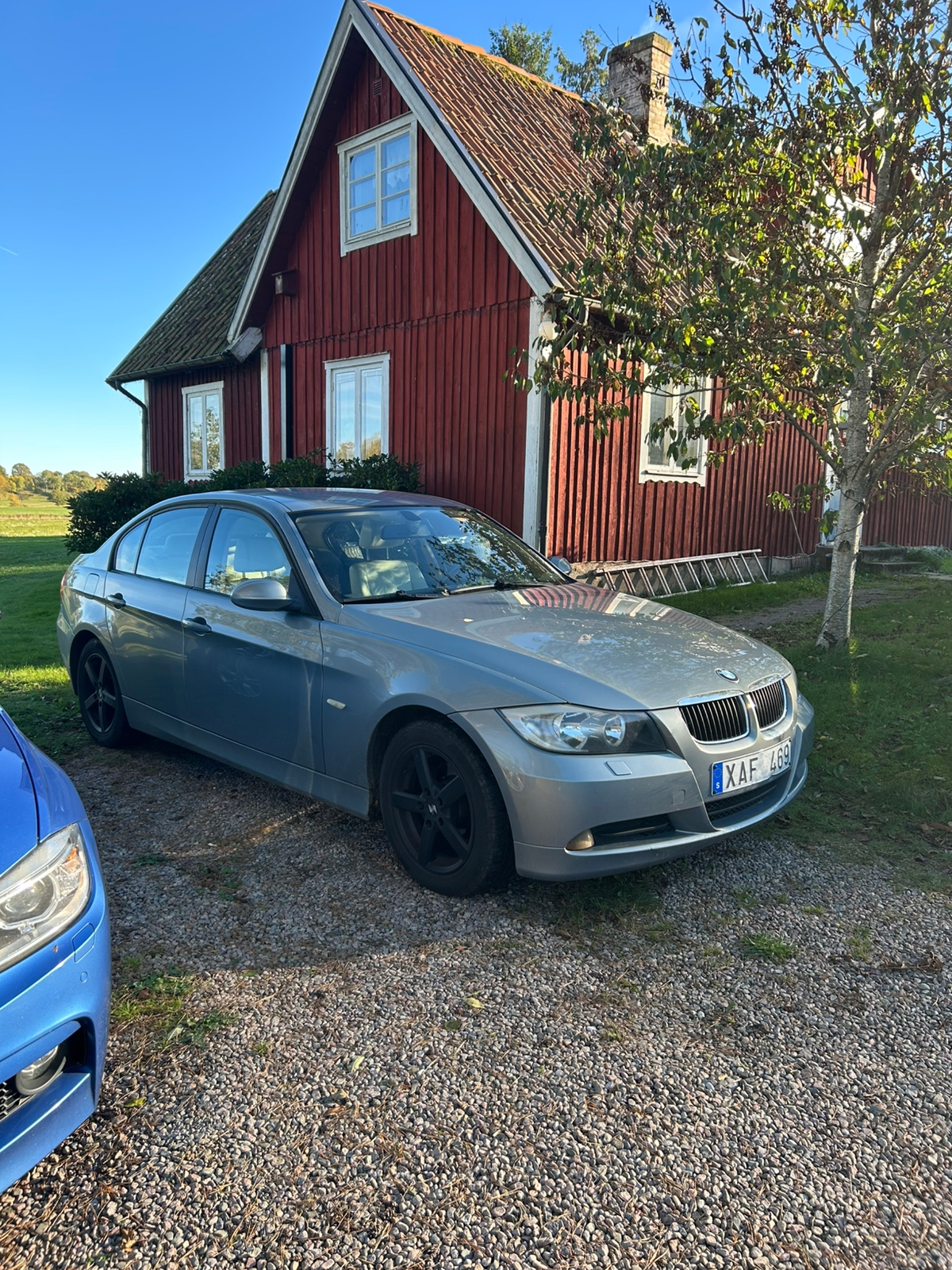 BMW 320i 2006, bild 2/6