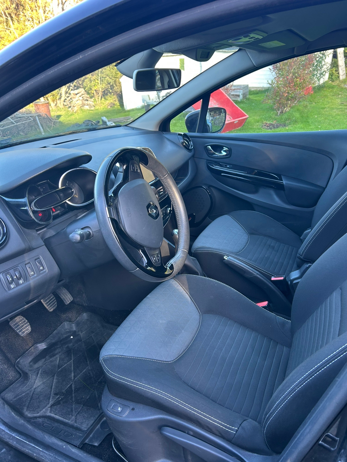 Renault Clio TCe 90 2015, bild 3/5