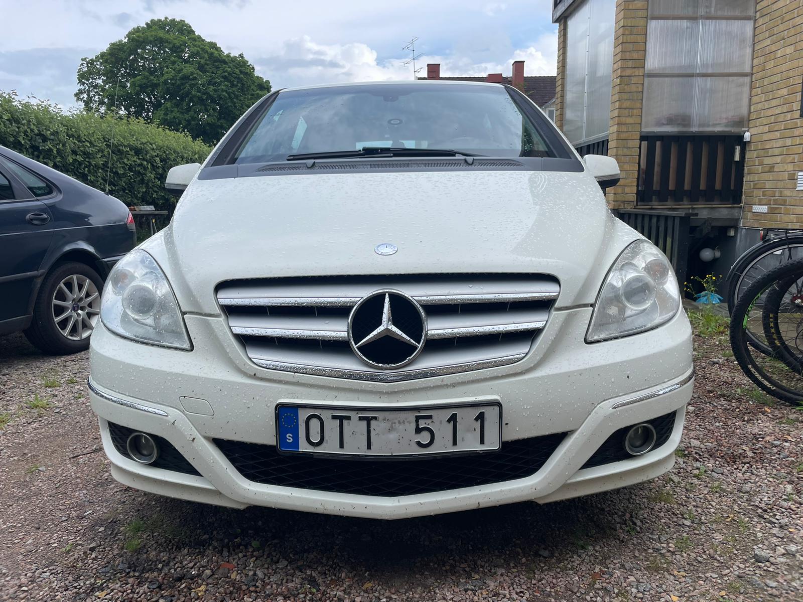 Mercedes-Benz B