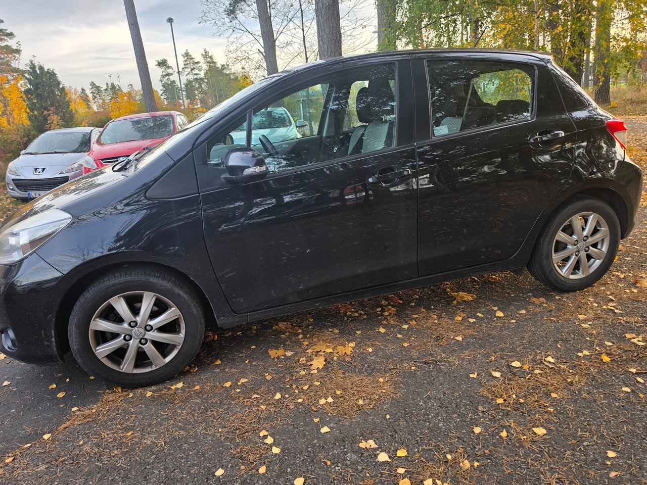 Toyota Yaris 1.33 Active 2012, photo 2/5