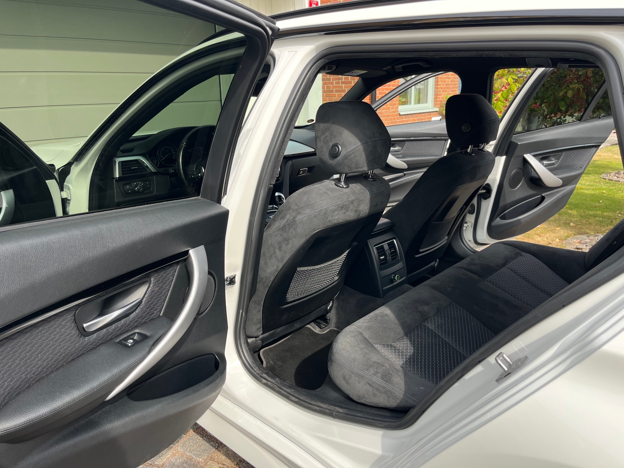 BMW 320d M Sport 2017, bild 7/10