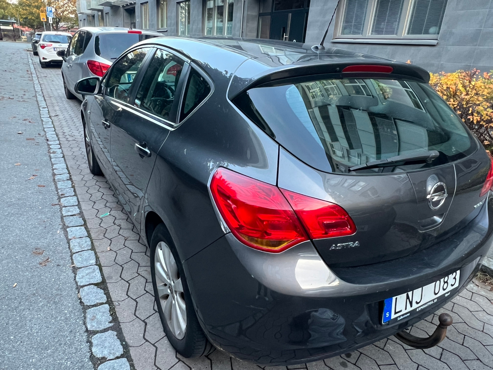 Opel Astra 1.3 CDTI 2010, bild 2/8
