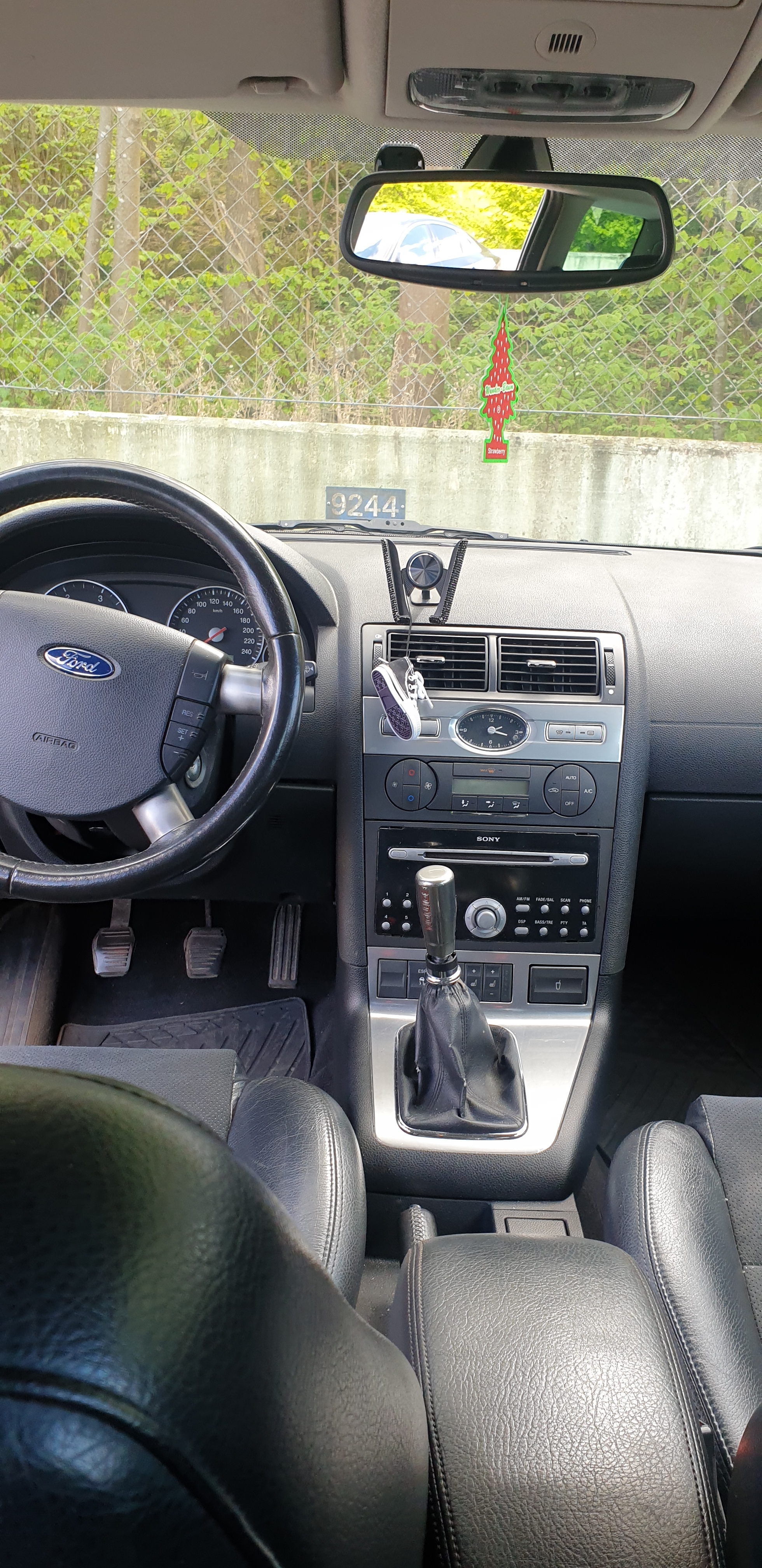 Ford Mondeo 2.2 TDCi 2006, bild 3/4