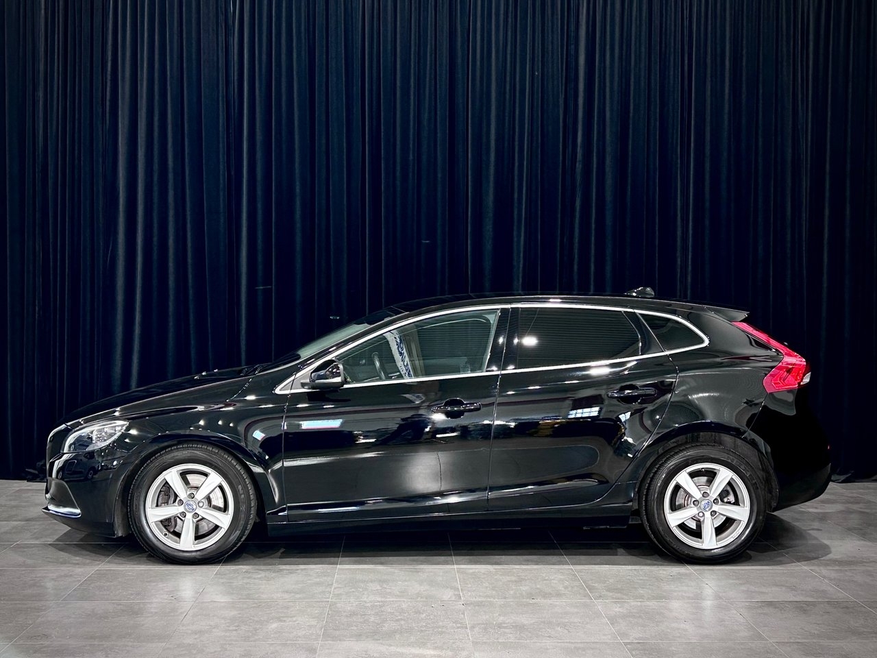 Volvo V40 T2 Momentum 2016, bild 4/10