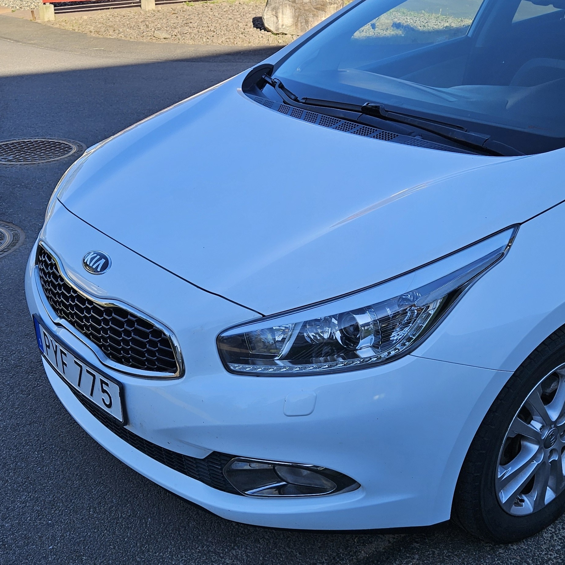 Kia Ceed 1.6 CRDi 128 2015, bild 3/10