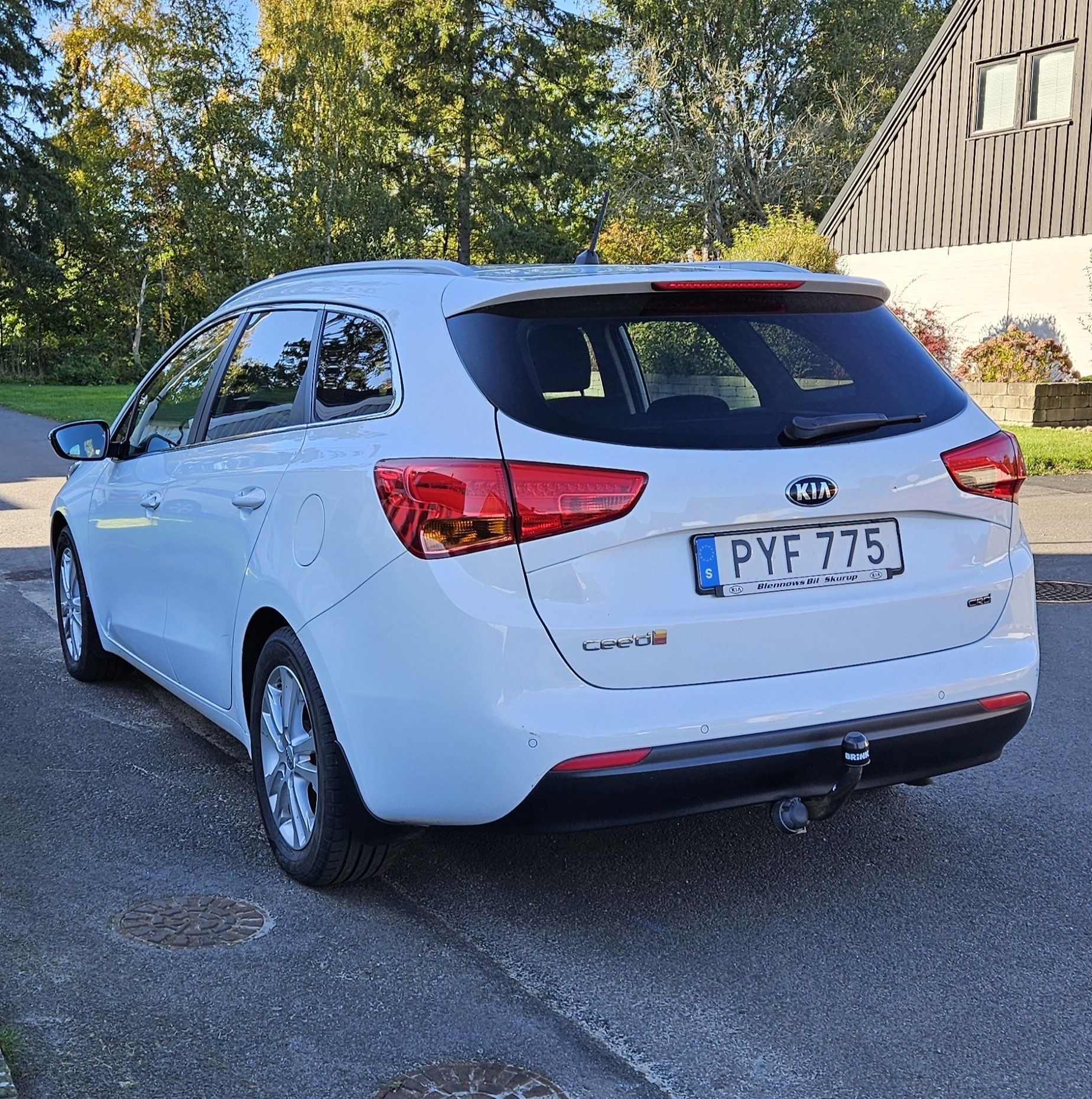Kia Ceed 1.6 CRDi 128 2015, bild 6/10