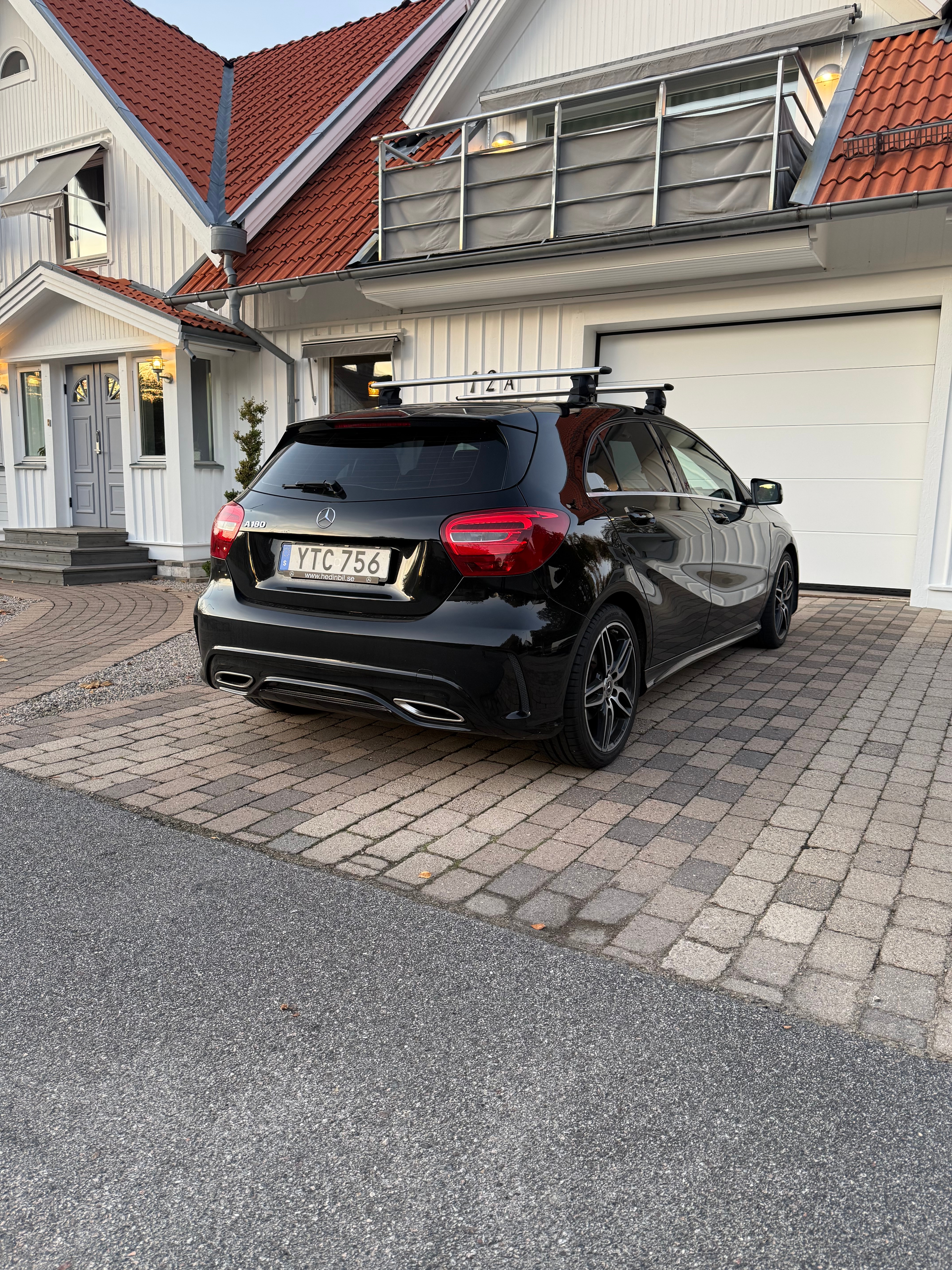 Mercedes-Benz A 180 2018, photo 2/8