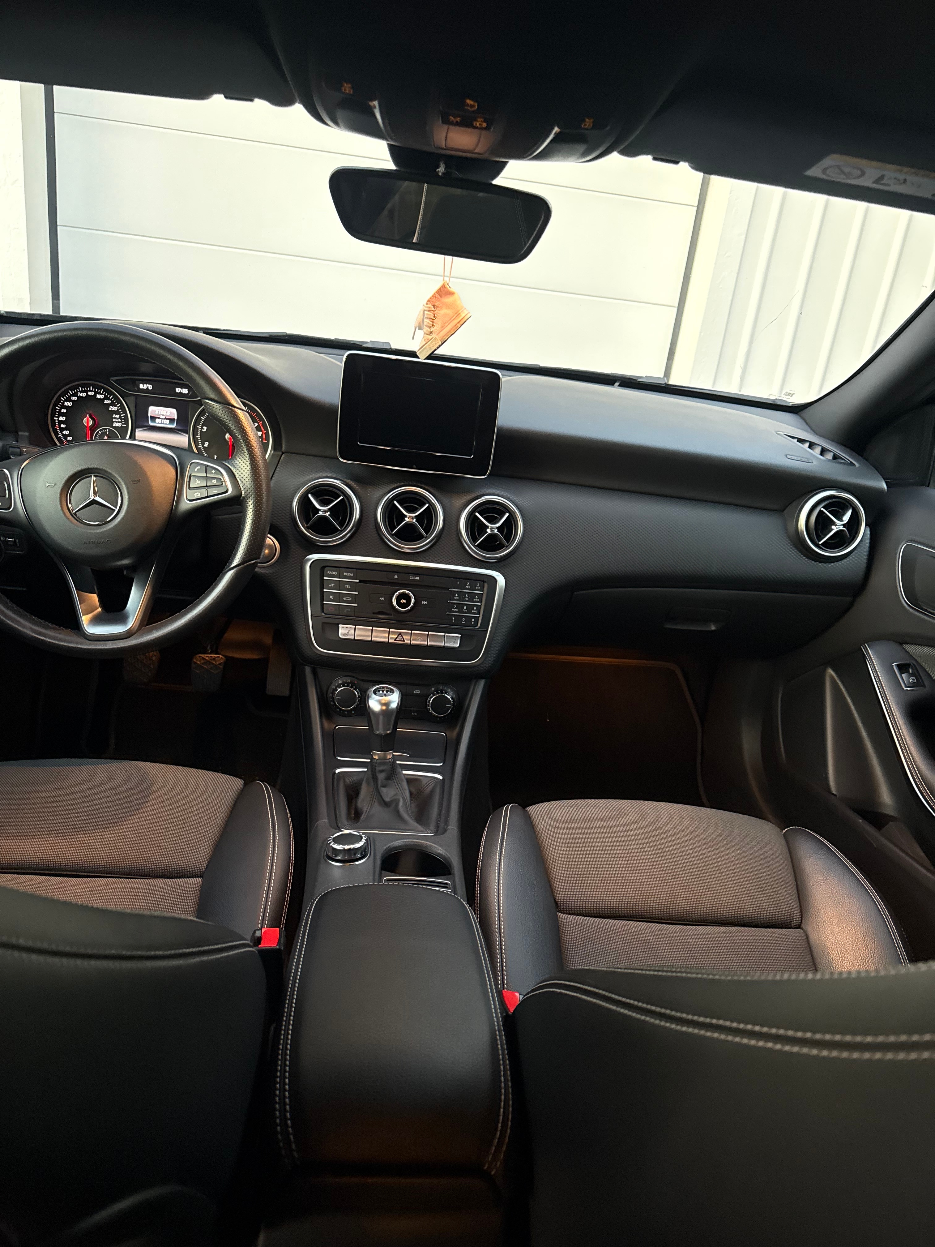 Mercedes-Benz A 180 2018, photo 5/8