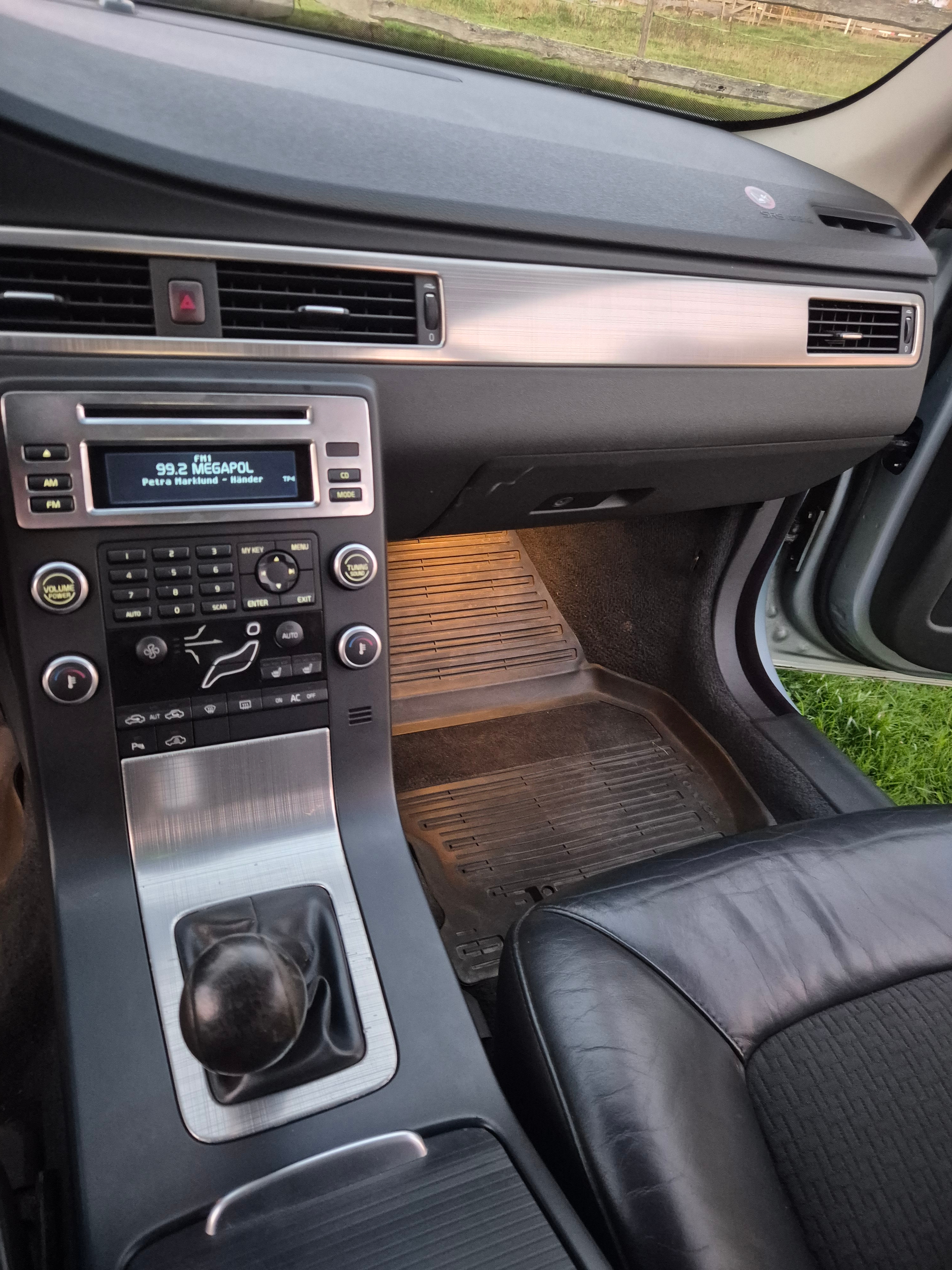 Volvo V70 2008, kuva 7/7
