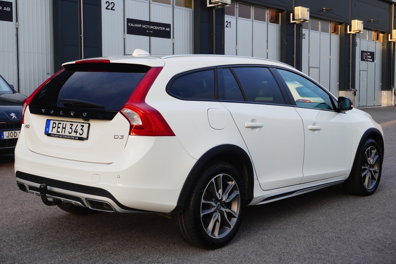 Volvo V60 Cross Country D3 2017, bild 6/10