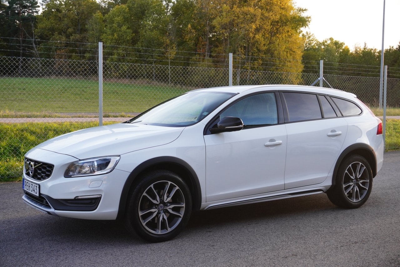 Volvo V60 Cross Country D3