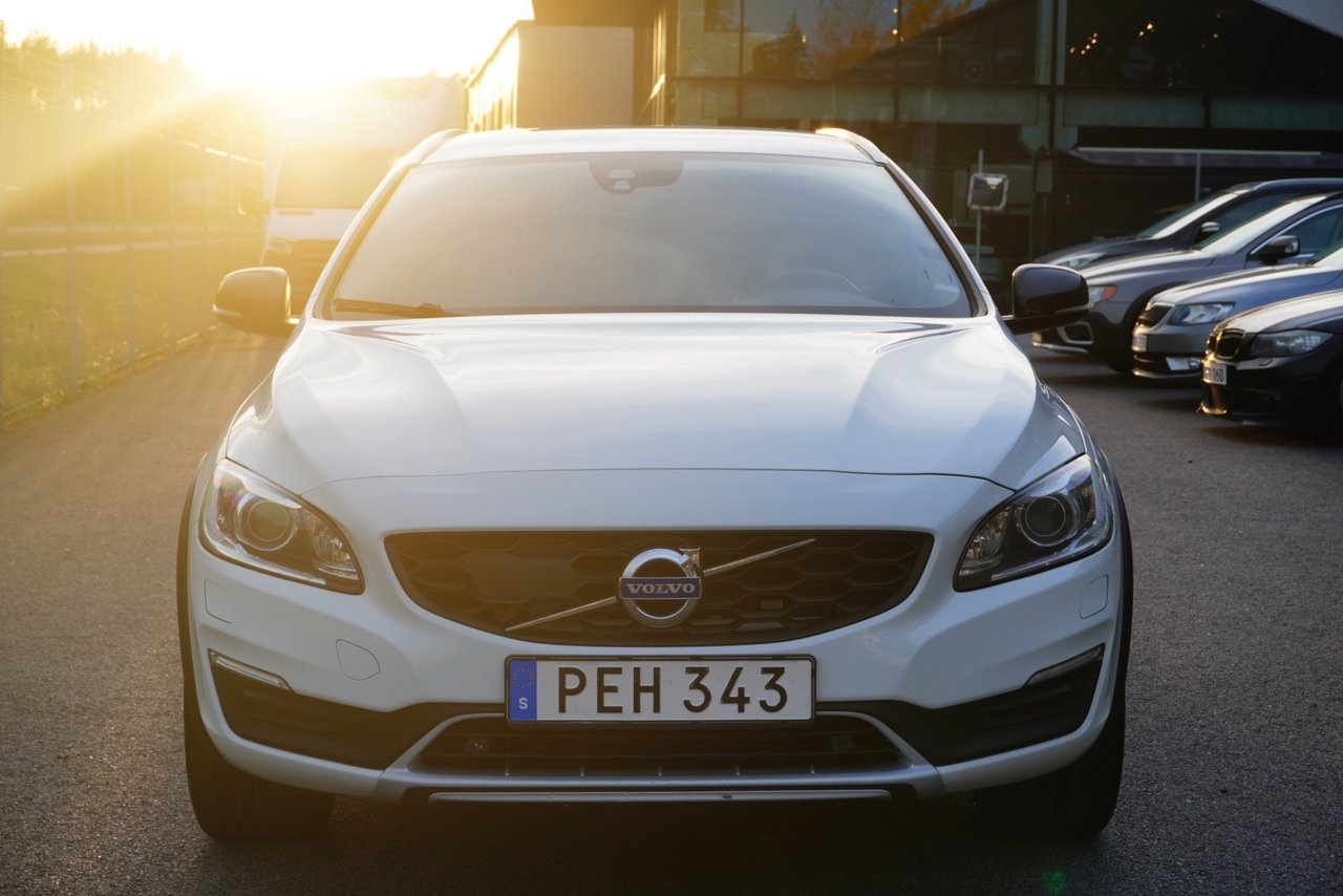 Volvo V60 Cross Country D3 2017, bild 3/10