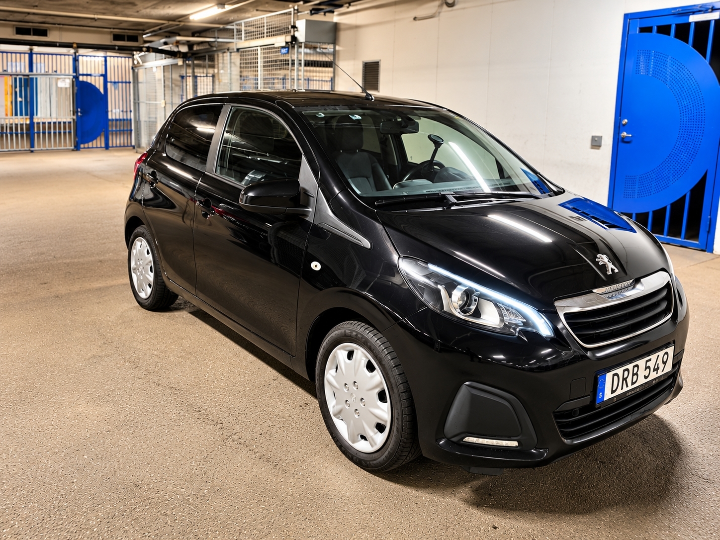 Peugeot 108 1.0 VTi 68 2014, kuva 5/9