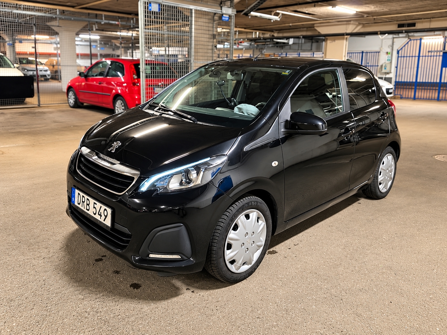 Peugeot 108 1.0 VTi 68 2014, kuva 3/9