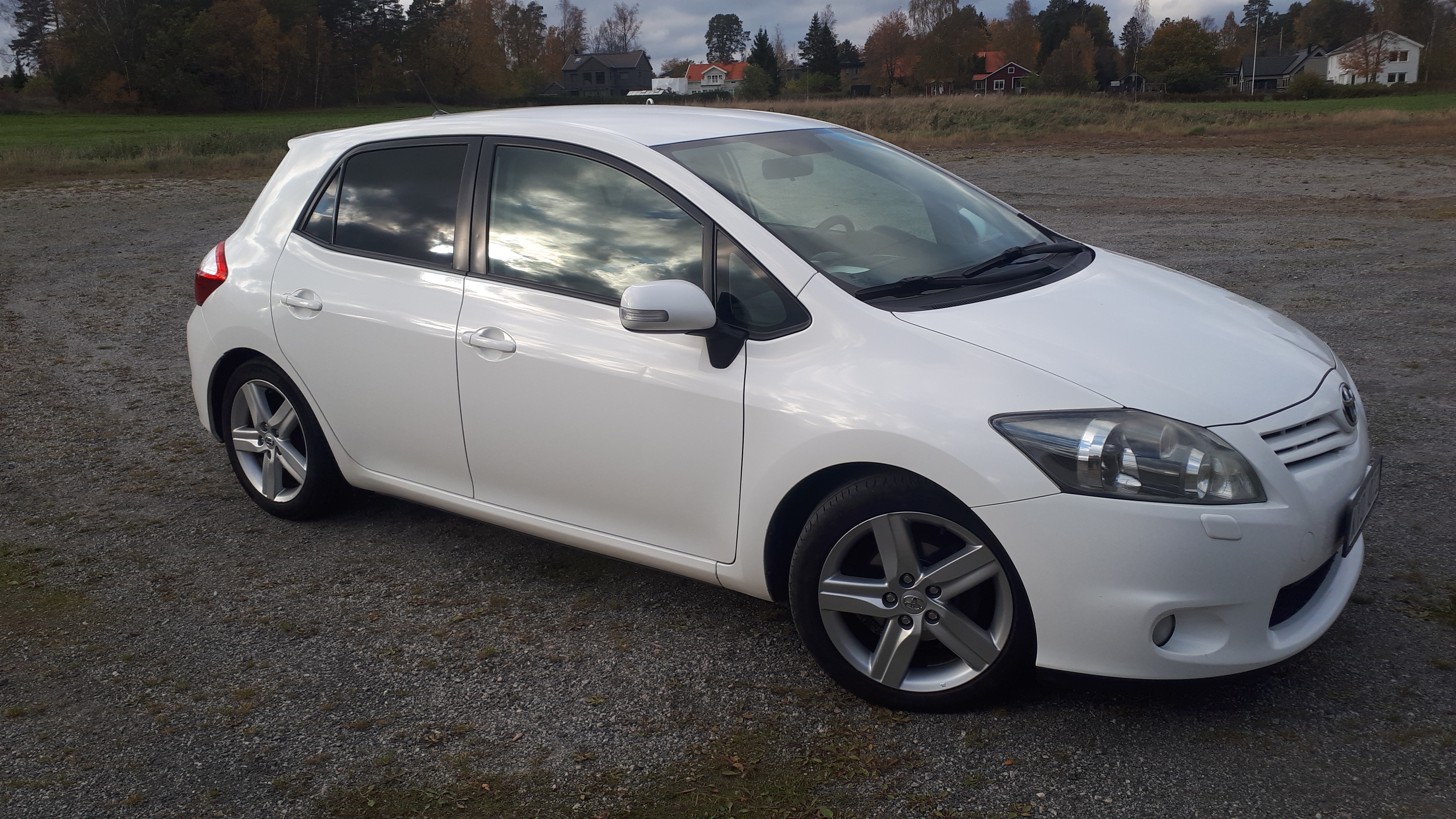 Toyota Auris 1.6 2010, photo 2/9