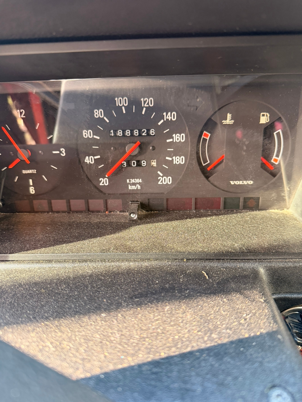 Volvo 240 2.3 1993, bild 7/8
