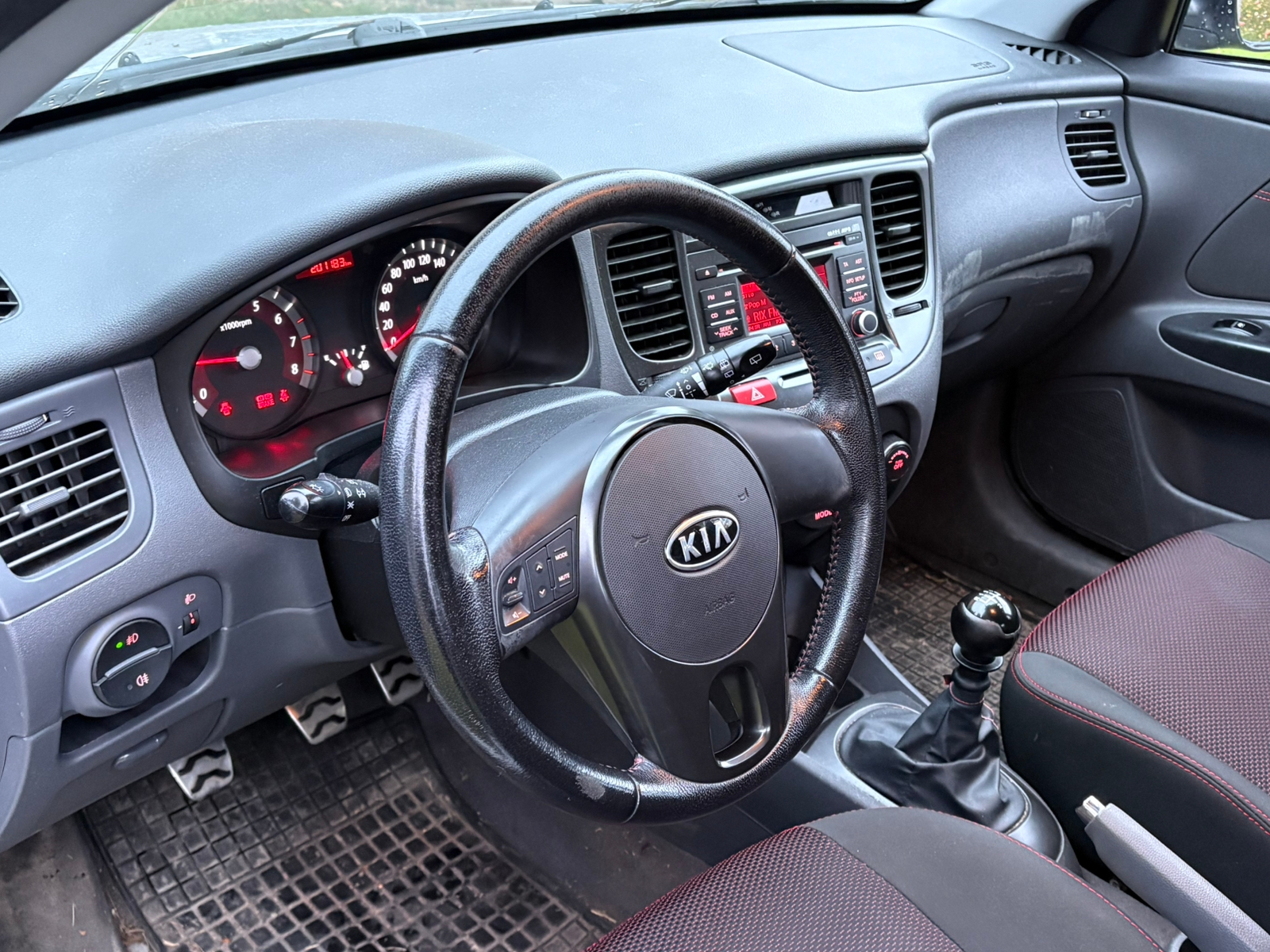 Kia Rio 1.4 2010, bild 4/6