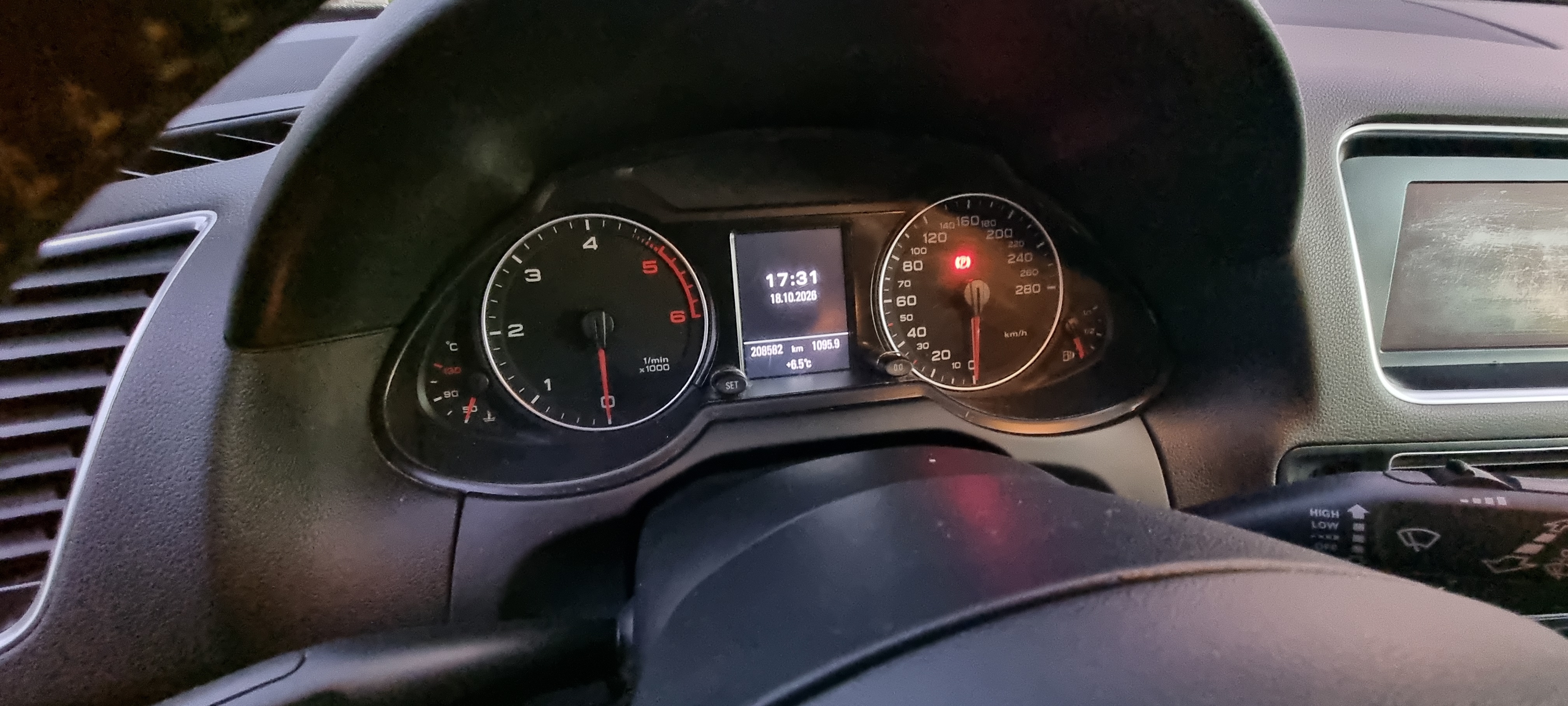 Audi Q5 2.0 TDI 2012, bild 6/7