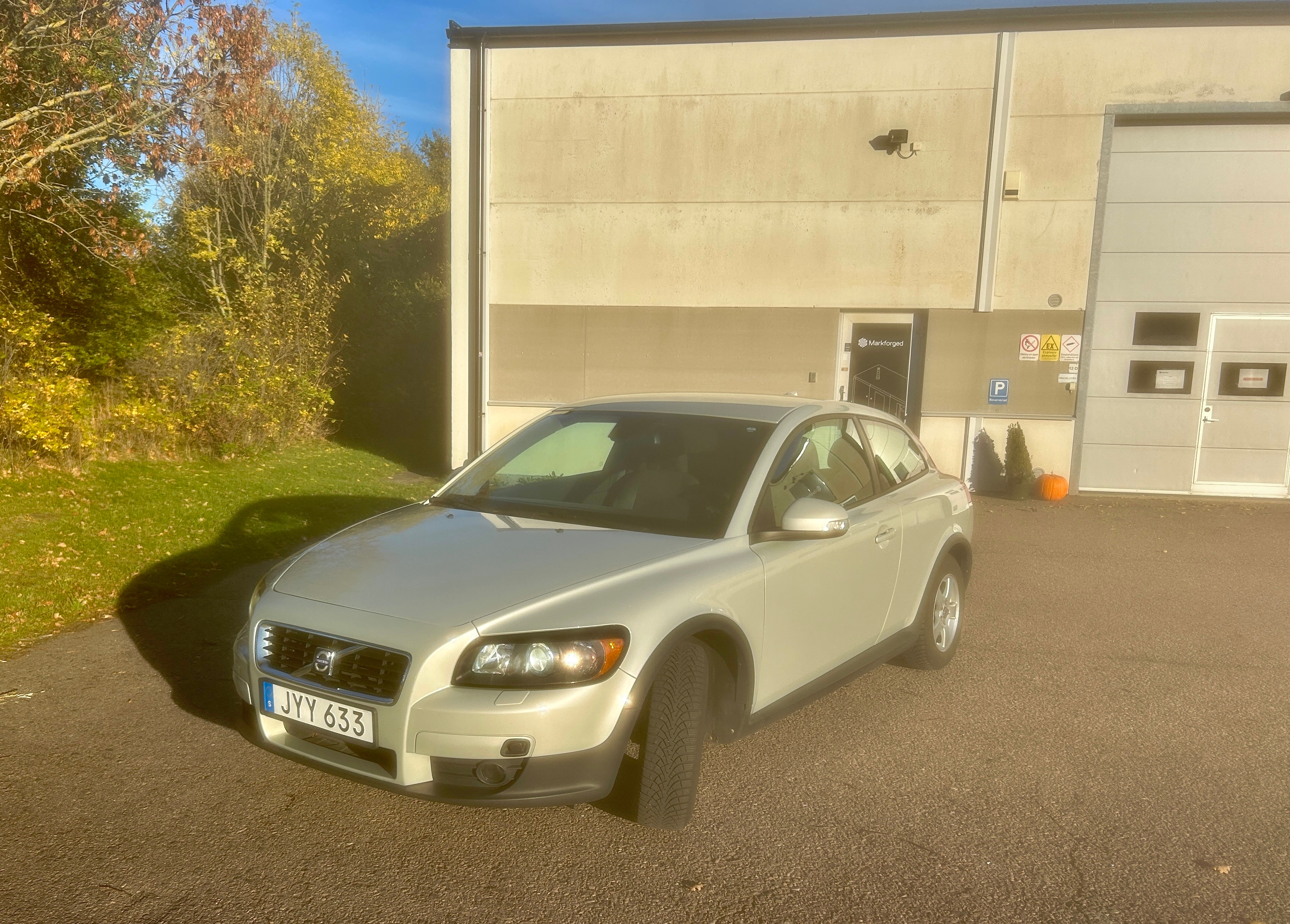Volvo C30 1.8 Momentum 2010, bild 2/10