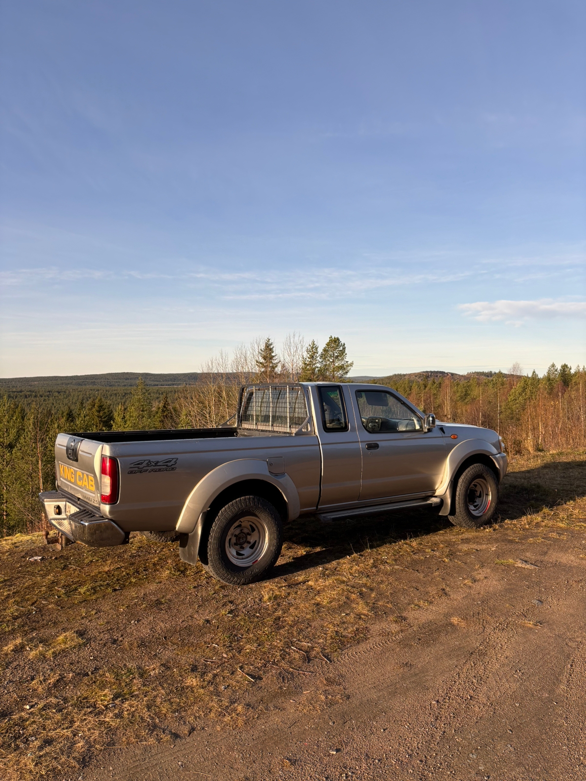 Nissan Navara 2004, bild 2/7