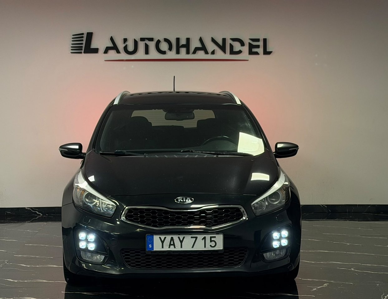 Kia Ceed 1.6 CRDi 136 GT Line 2016, bild 2/10