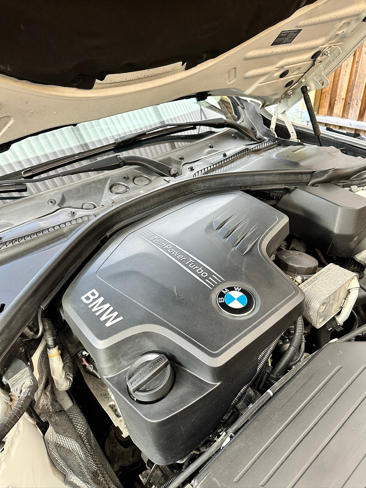 BMW 320i 2015, bild 6/7
