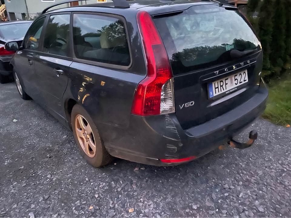 Volvo V50 1.8 2009, kuva 3/4