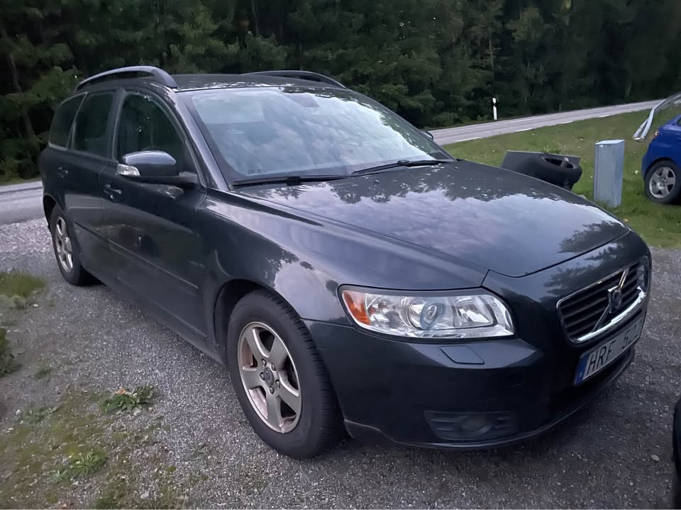 Volvo V50 1.8 2009, kuva 2/4