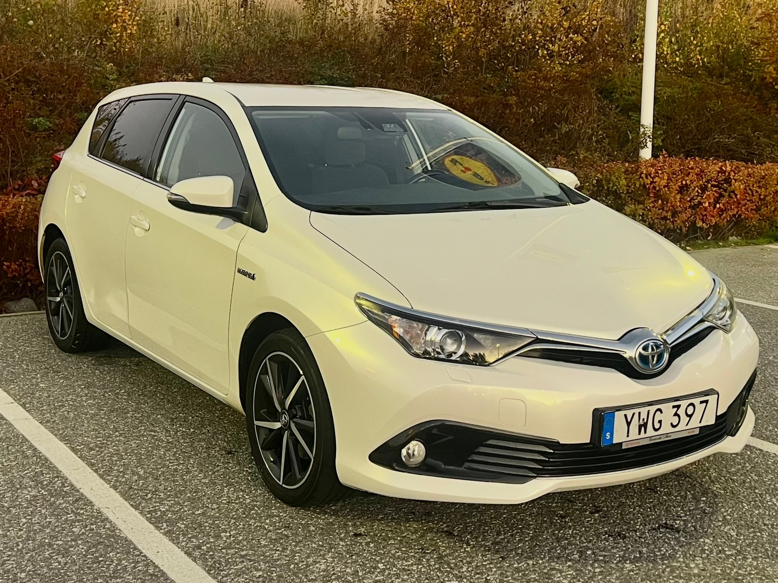 Toyota Auris 1.8 Hybrid Intense Edition 2017, kuva 2/10
