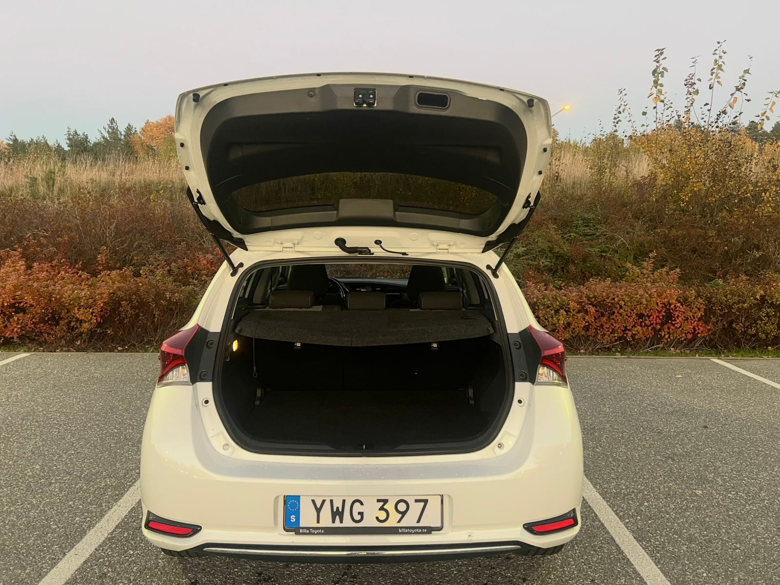 Toyota Auris 1.8 Hybrid Intense Edition 2017, kuva 6/10