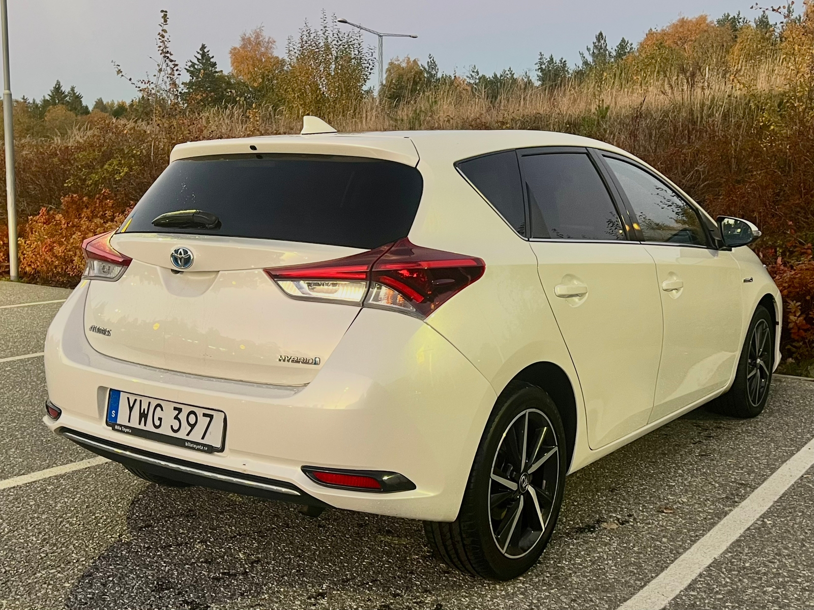 Toyota Auris 1.8 Hybrid Intense Edition 2017, kuva 3/10