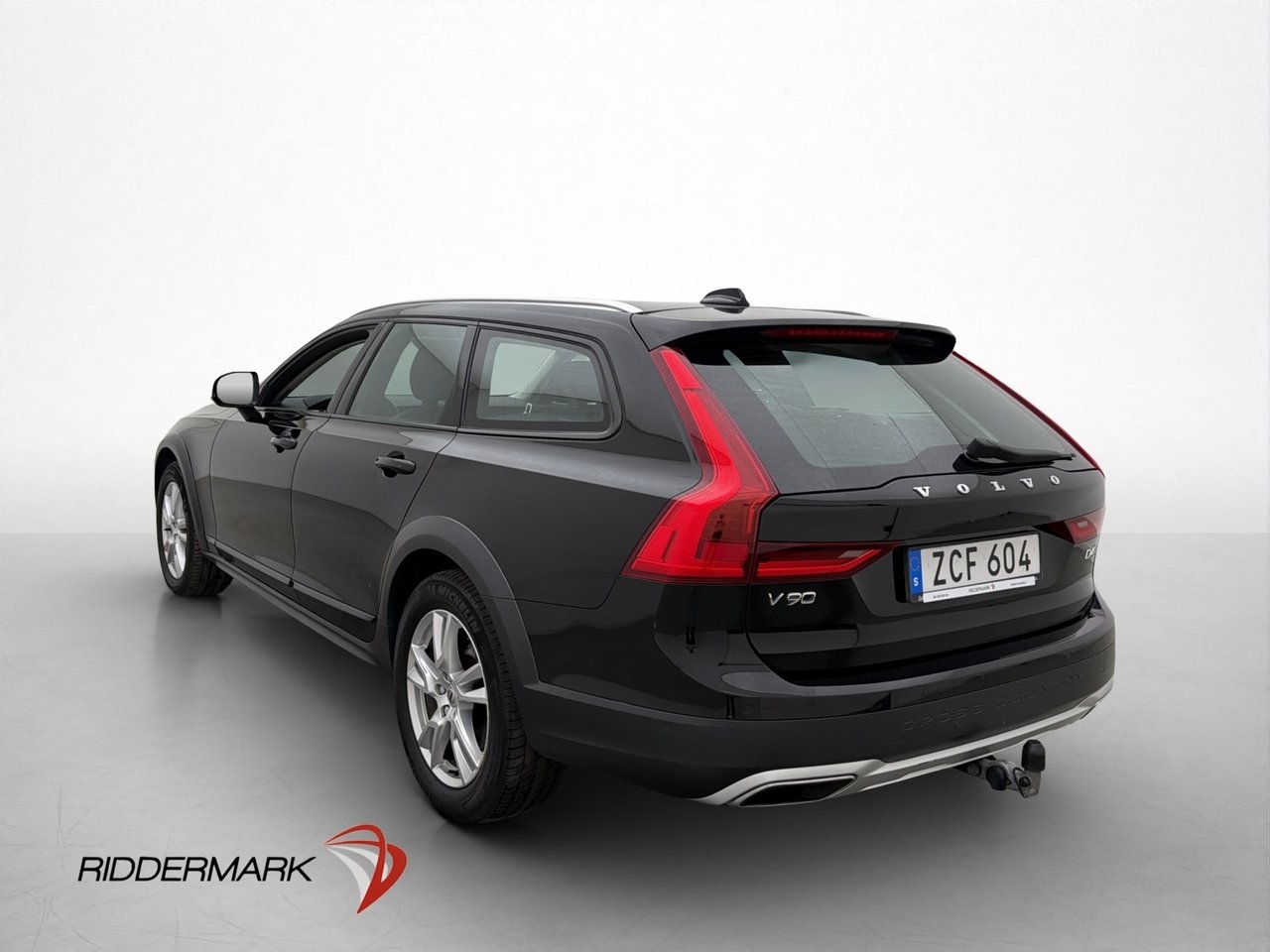 Volvo V90 Cross Country D4 Pro 2018, bild 5/37