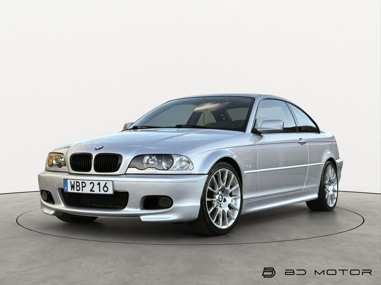 BMW 330