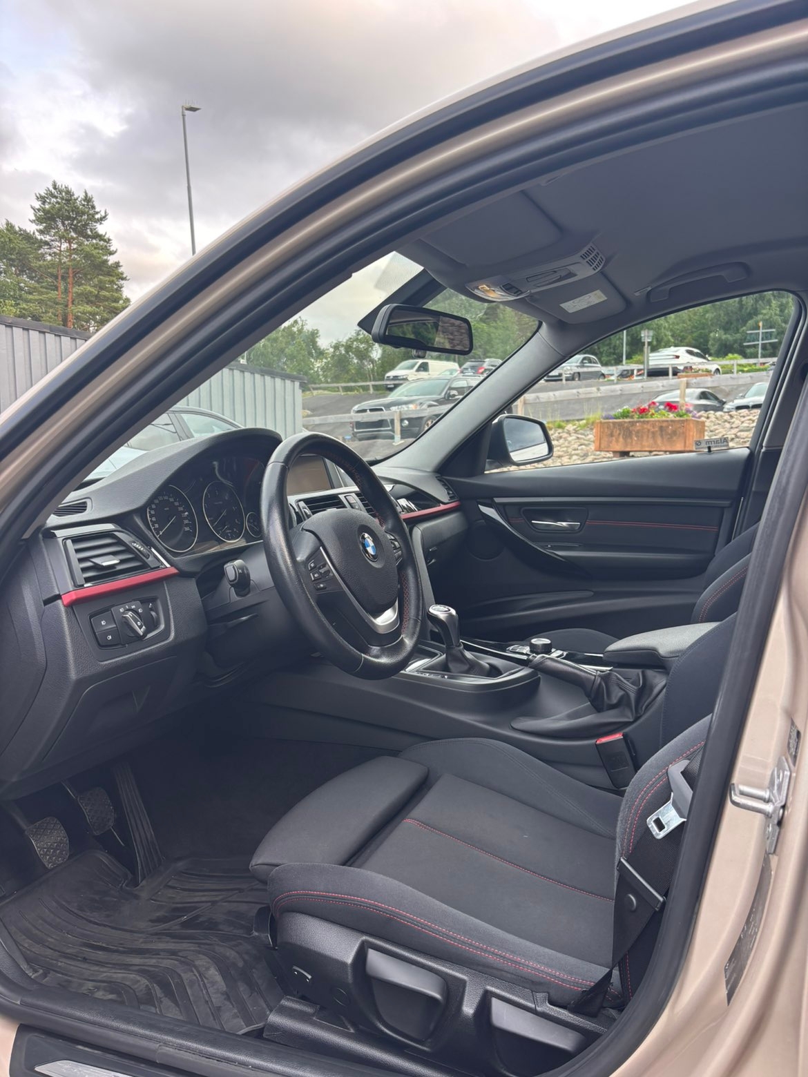 BMW 320 2014, bild 7/10