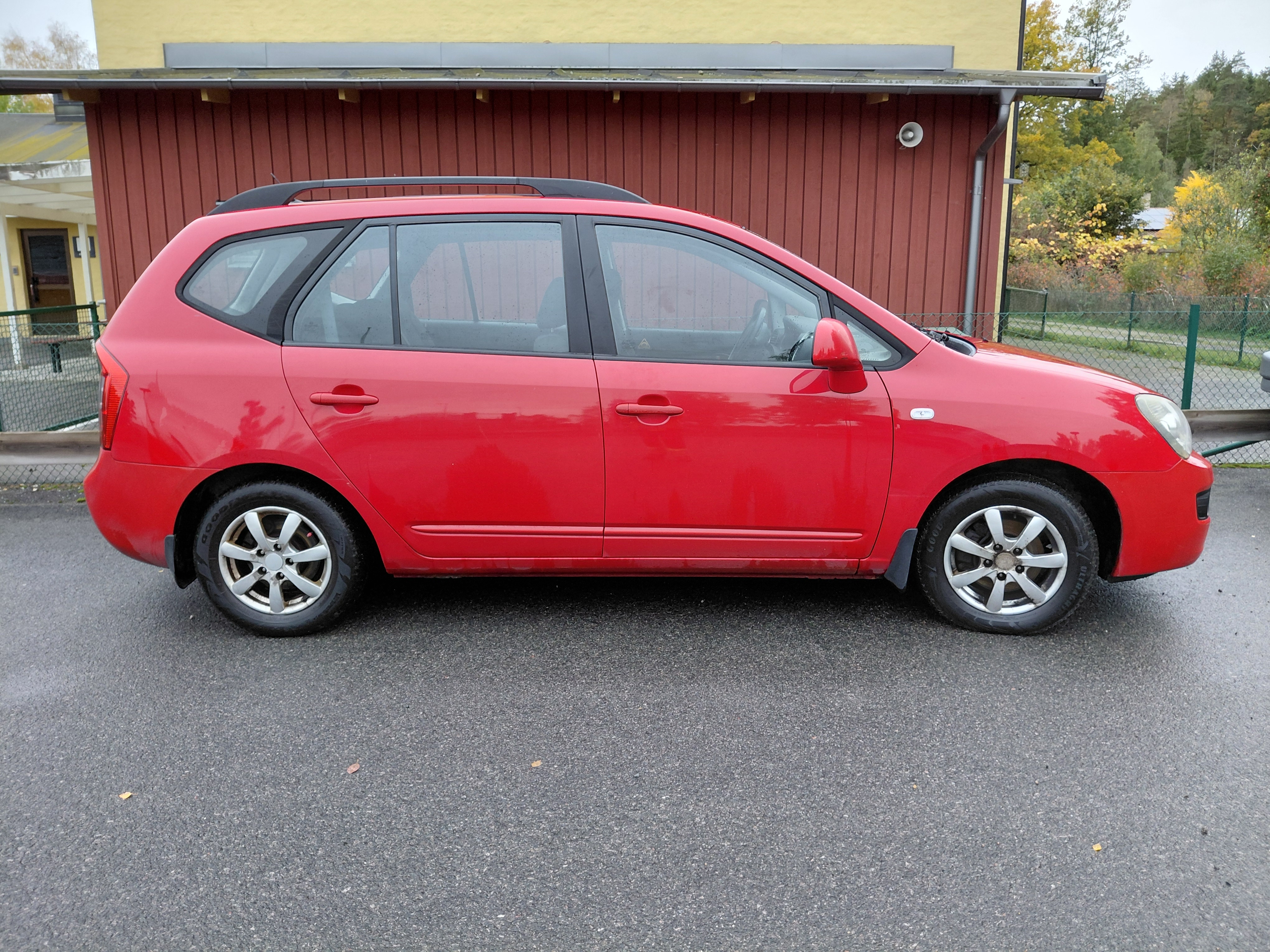 Kia Carens 2.0 2010, bild 4/10