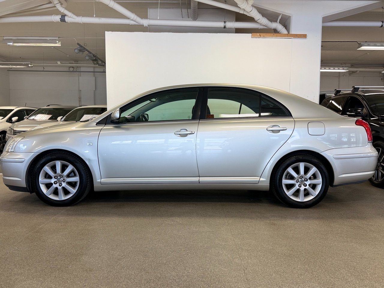 Toyota Avensis 2.0 2006, photo 2/10