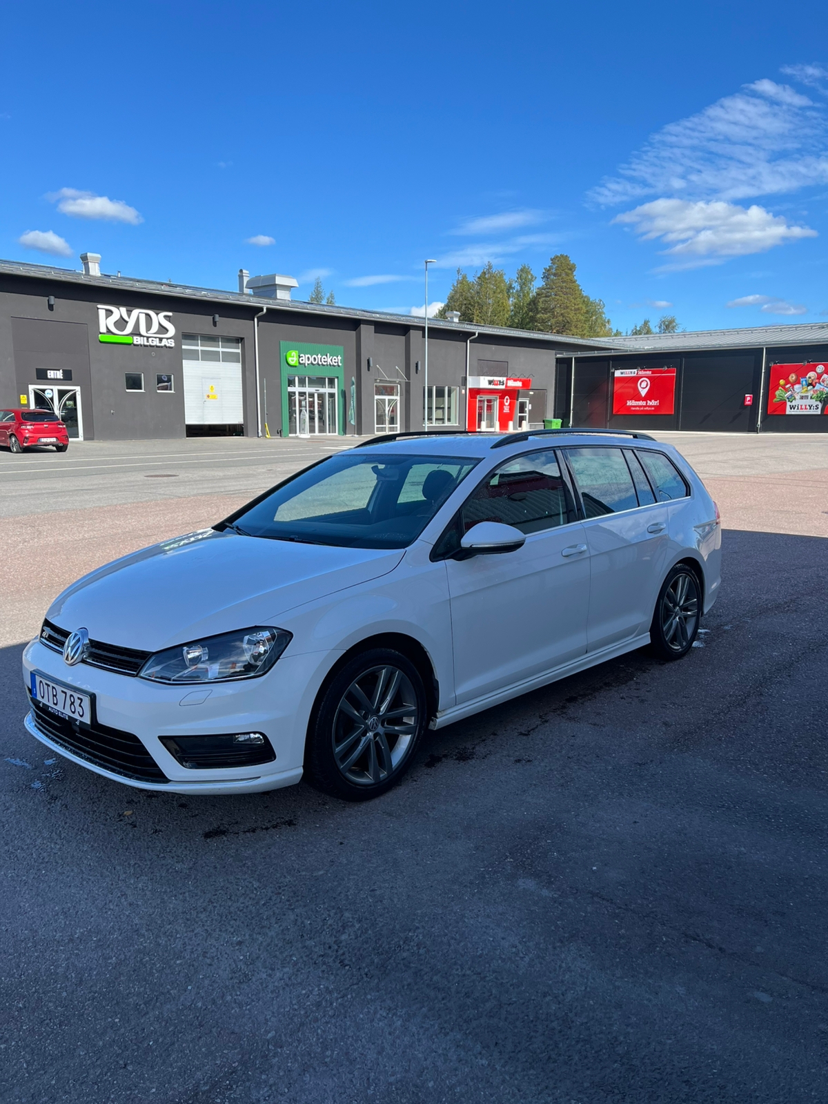 Volkswagen Golf 1.4 TSI R-Line 2015, bild 2/7