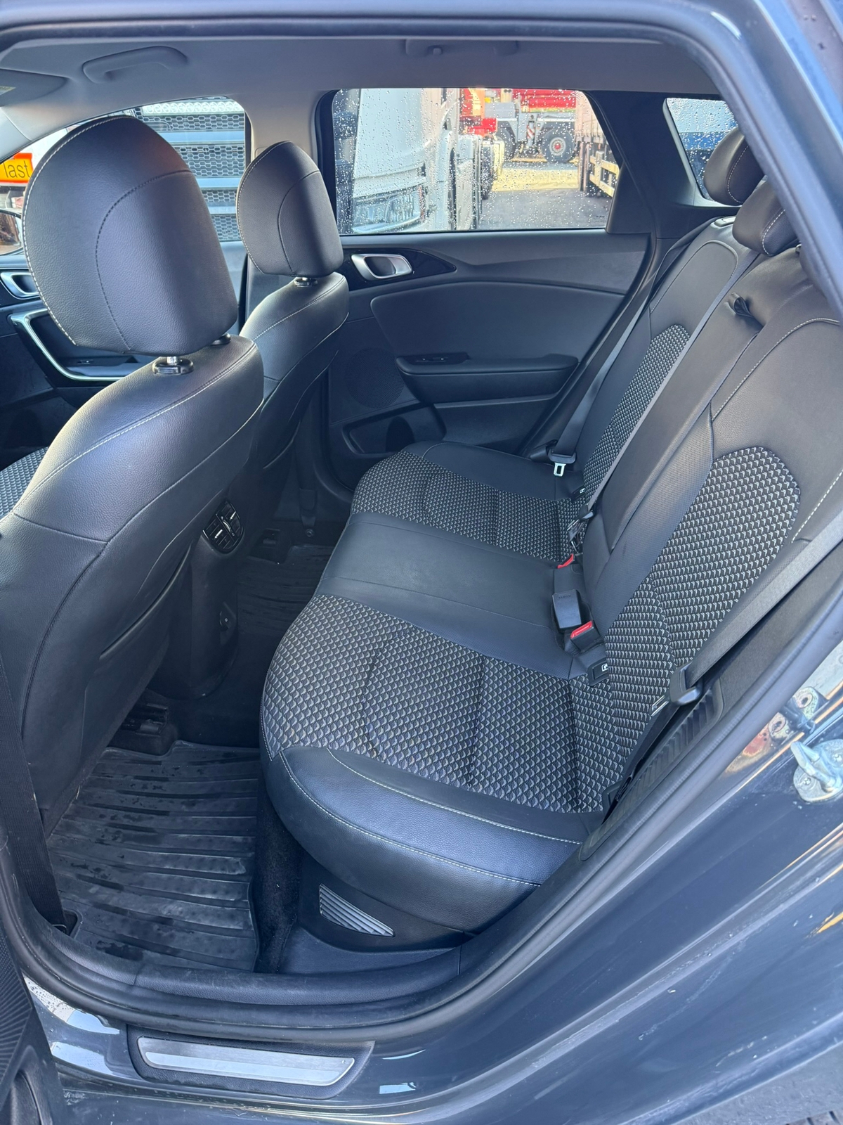 Kia Ceed 1.6 GDI 2022, bild 8/8