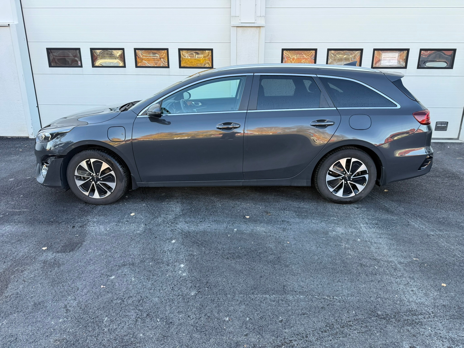 Kia Ceed 1.6 GDI 2022, bild 2/8