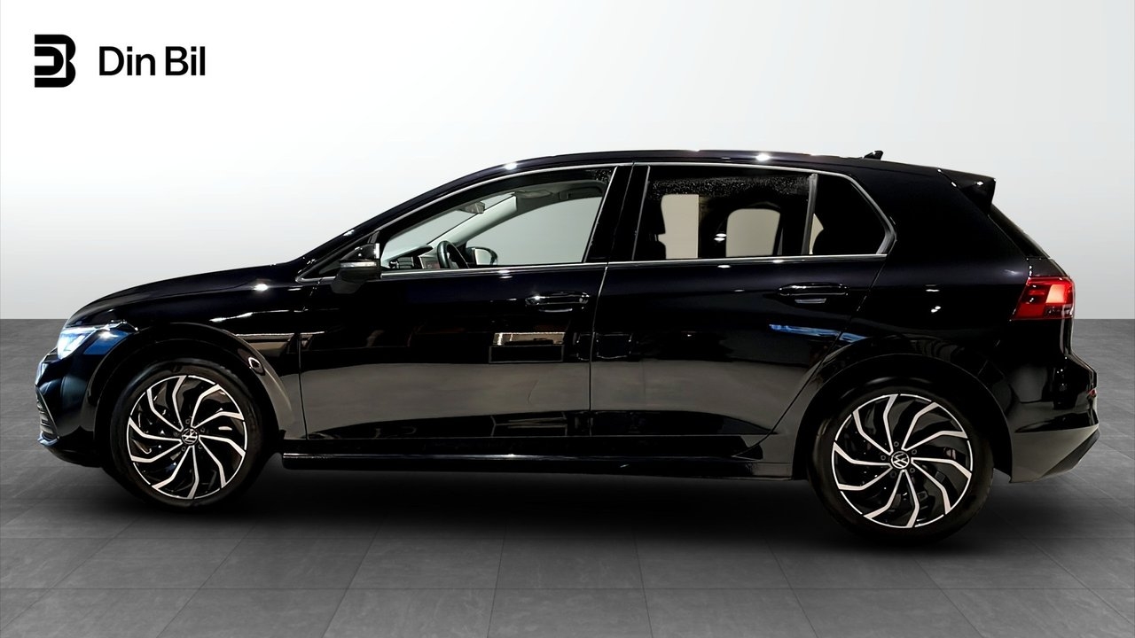 Volkswagen Golf 1.5 eTSI 2021, bild 2/10