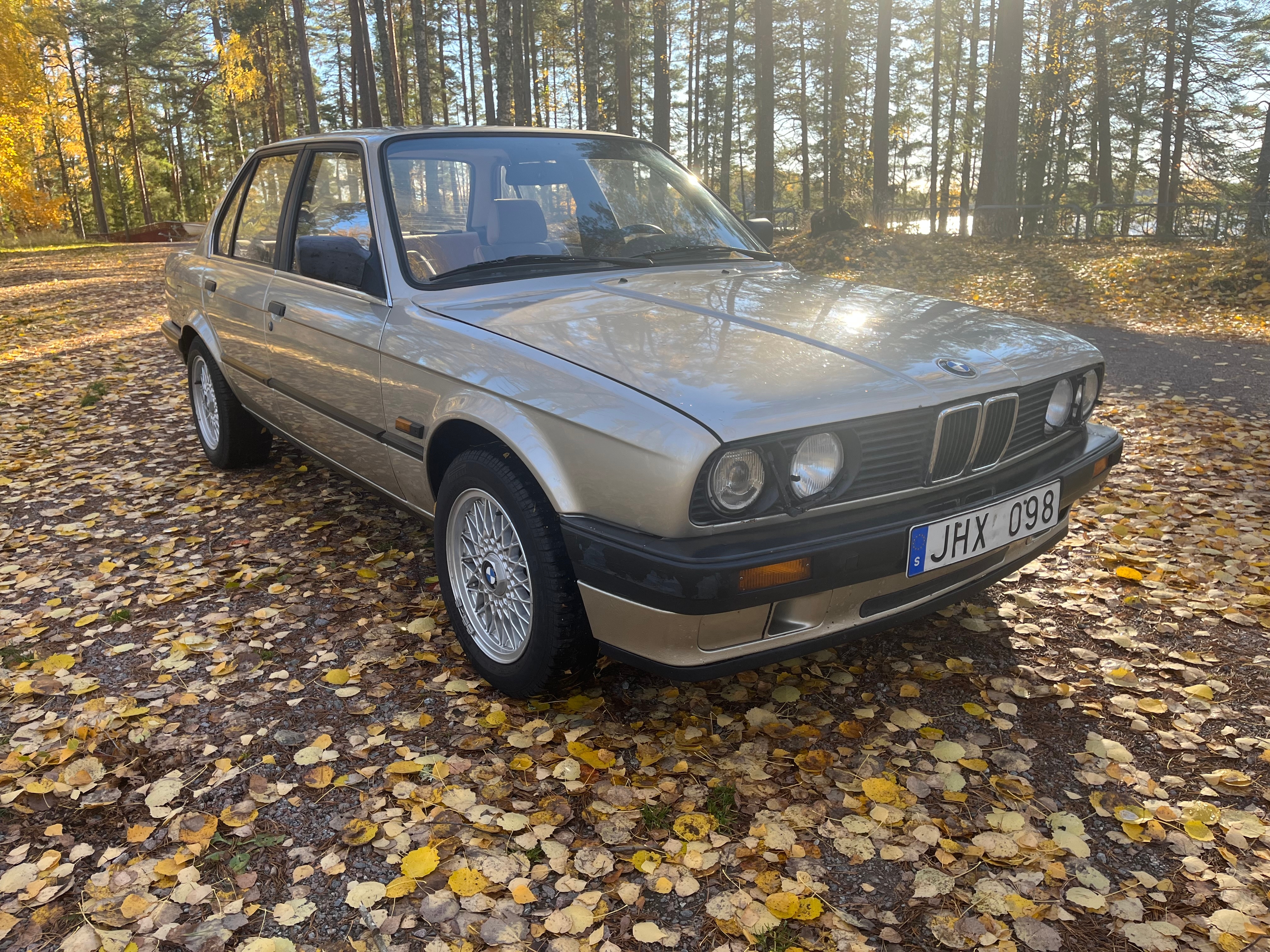 BMW 320i 1989, bild 5/10