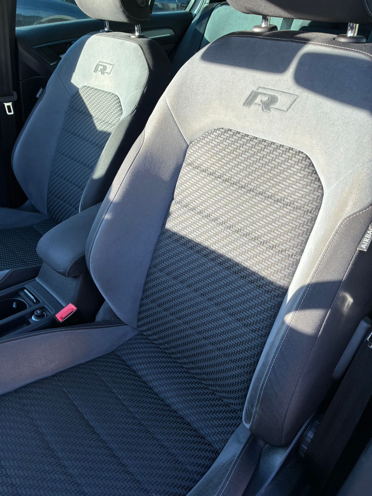 Volkswagen Golf 1.5 TSI R-Line 2019, bild 5/5