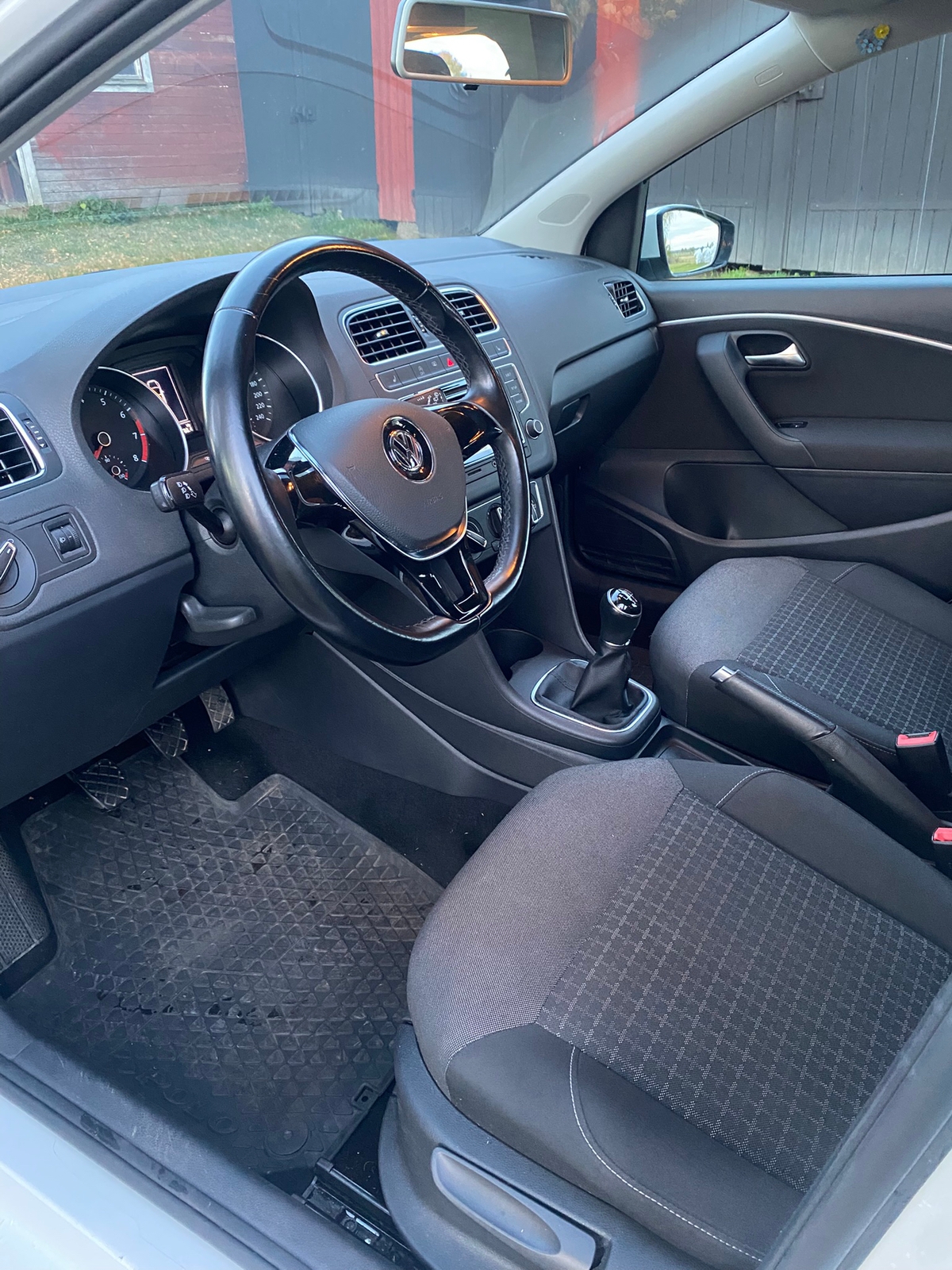 Volkswagen Polo 1.2 TSI 2017, bild 5/5