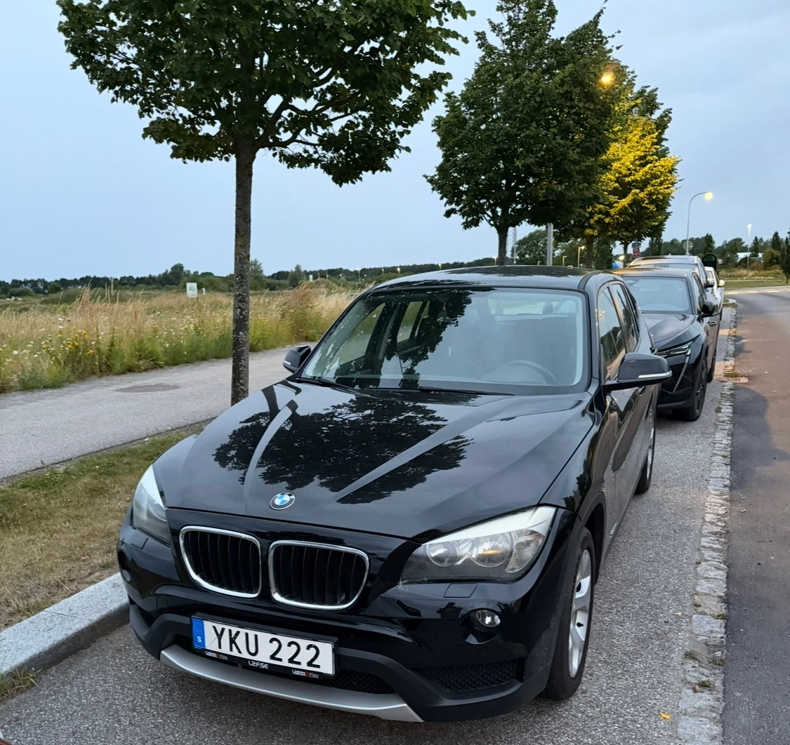 BMW X1 18d 2013, bild 2/2